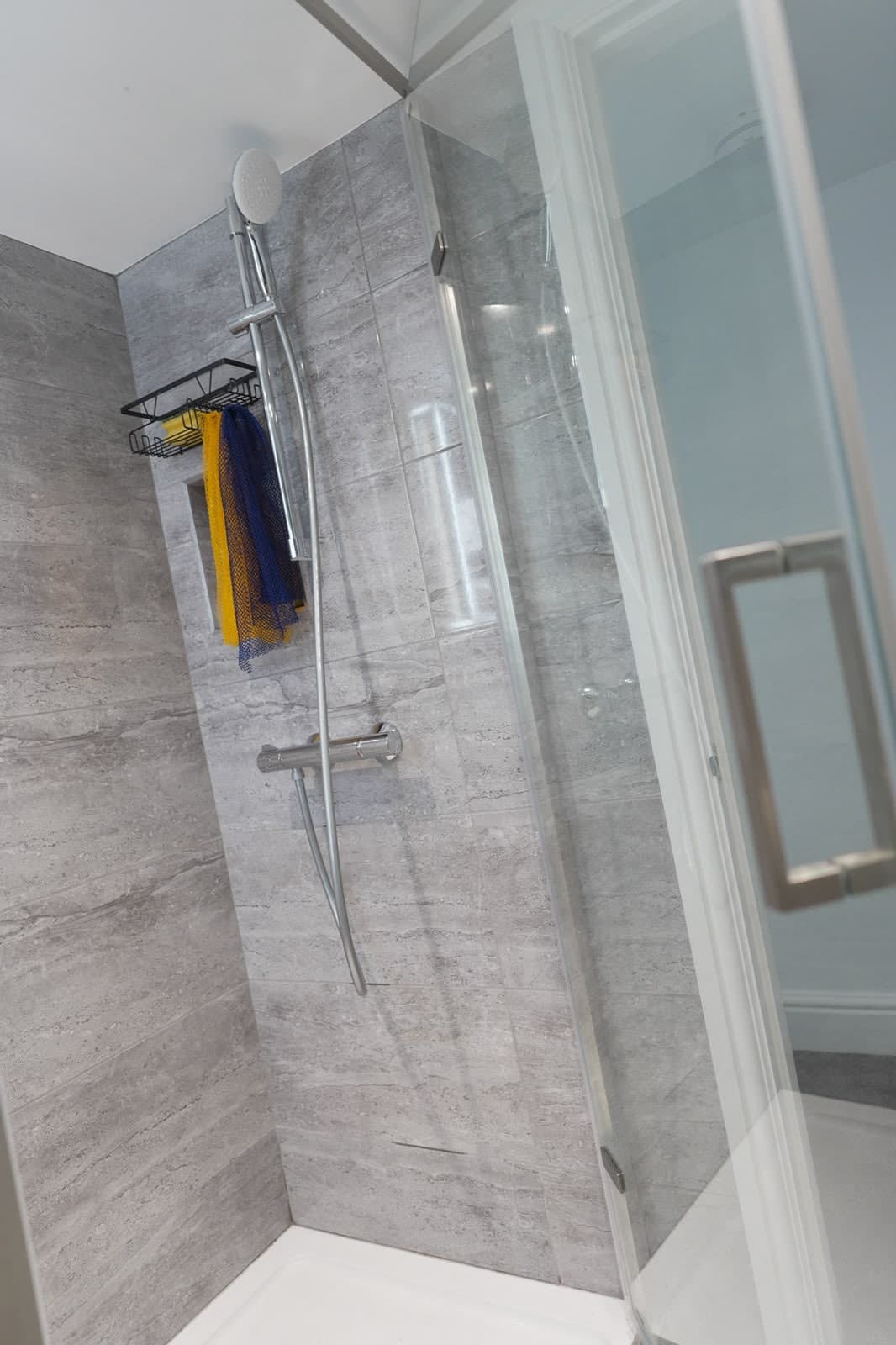 Shower screen in the loft en-suite