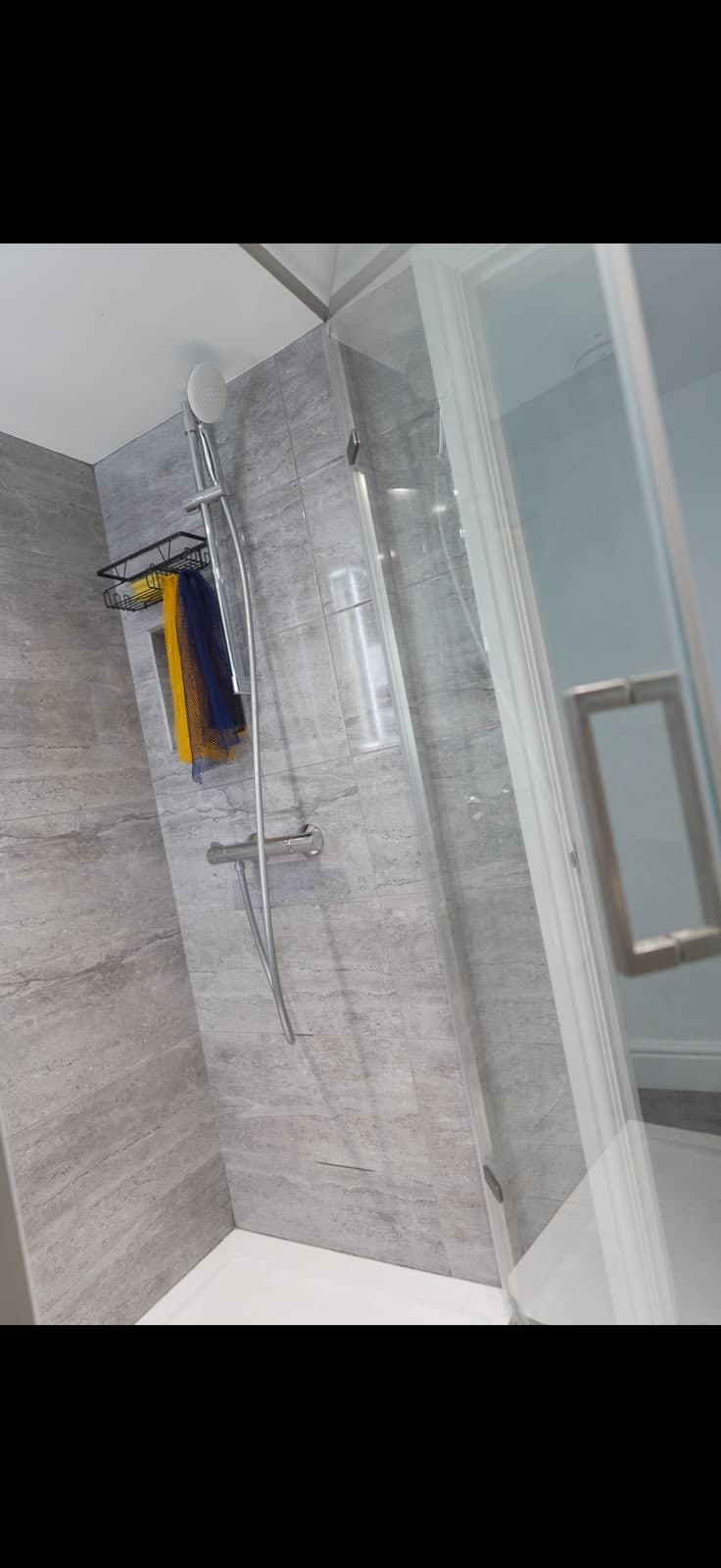 Walk-in shower in the loft en-suite